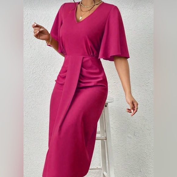 Elegant Pink Midi Dress - Picture 2 of 4